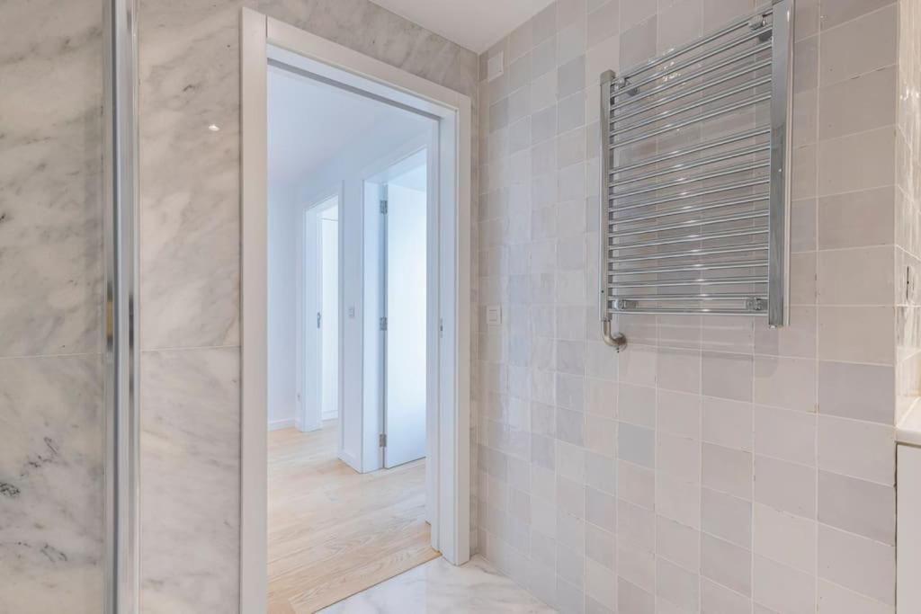 Campolide Lovely 2 Bedroom By Innkeeper Lisbon Exterior photo